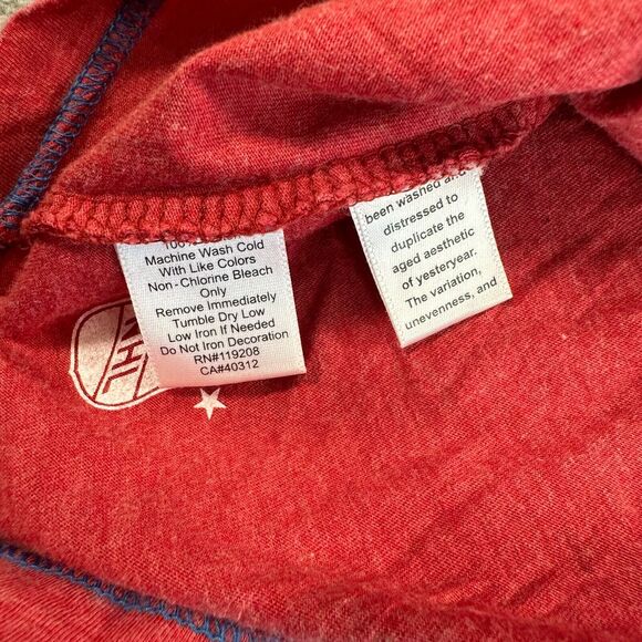 Washington Capitals Mitchell & Ness Tee Women's Large V-Neck Distressed Retro - Picture 8 of 9